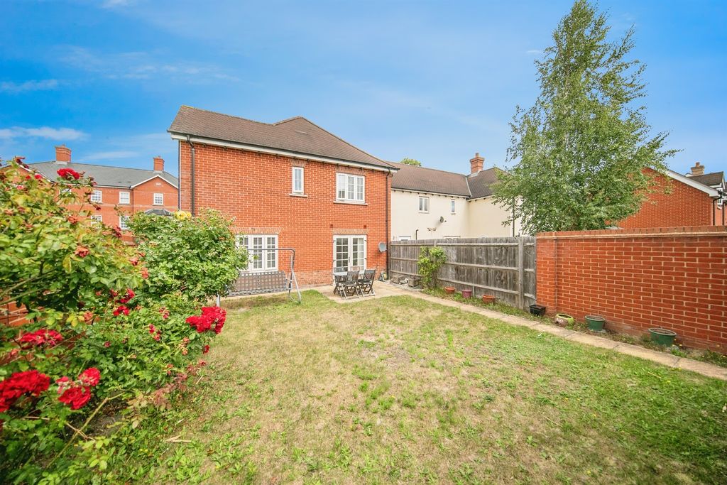 Property photo 2 of 22