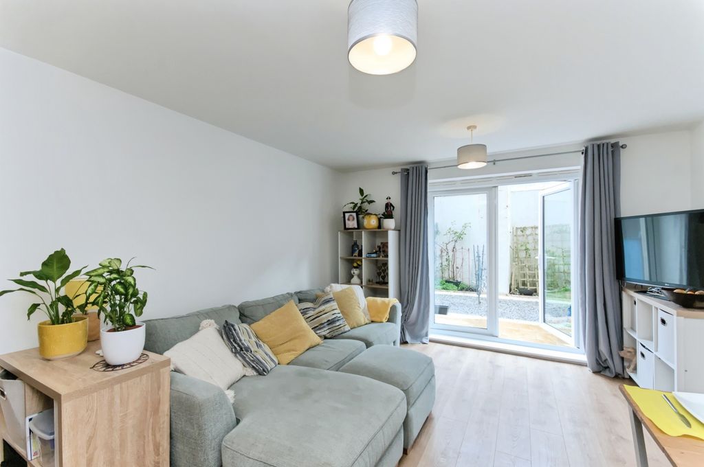 Property photo 3 of 19 Dsc_3034