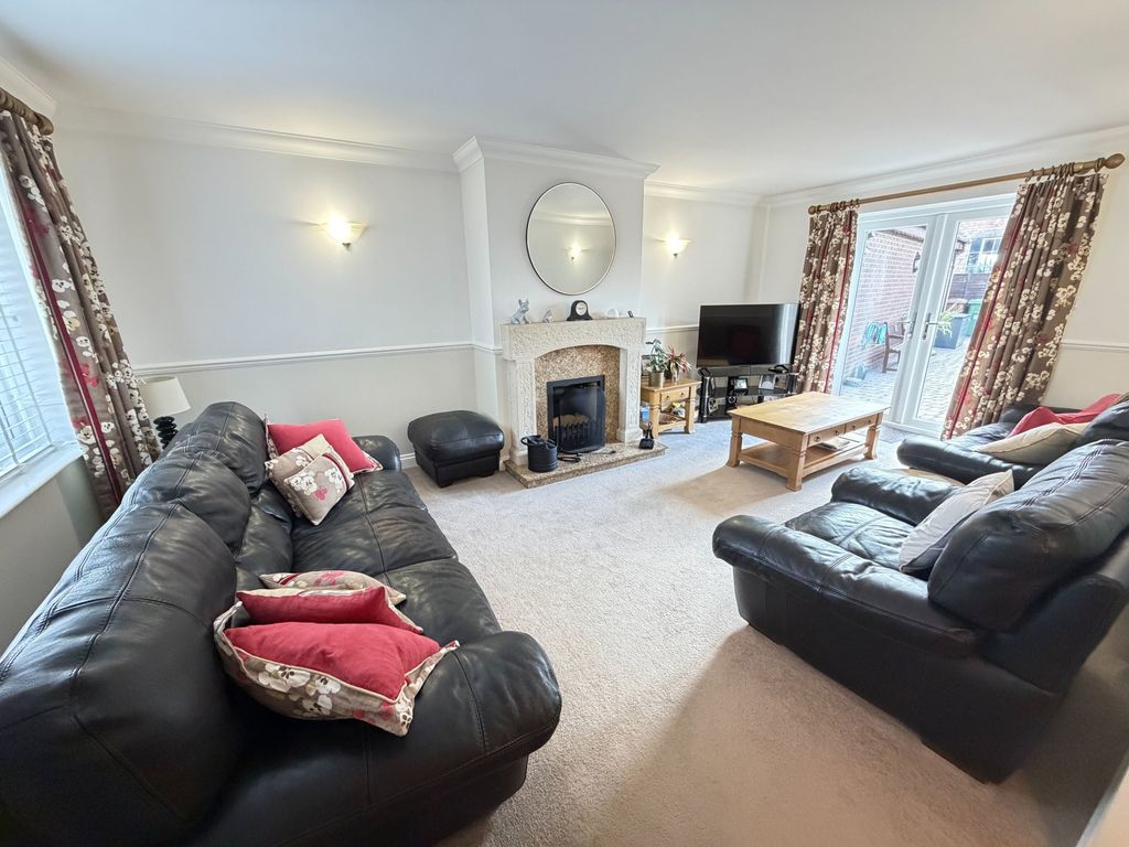 Property photo 3 of 41