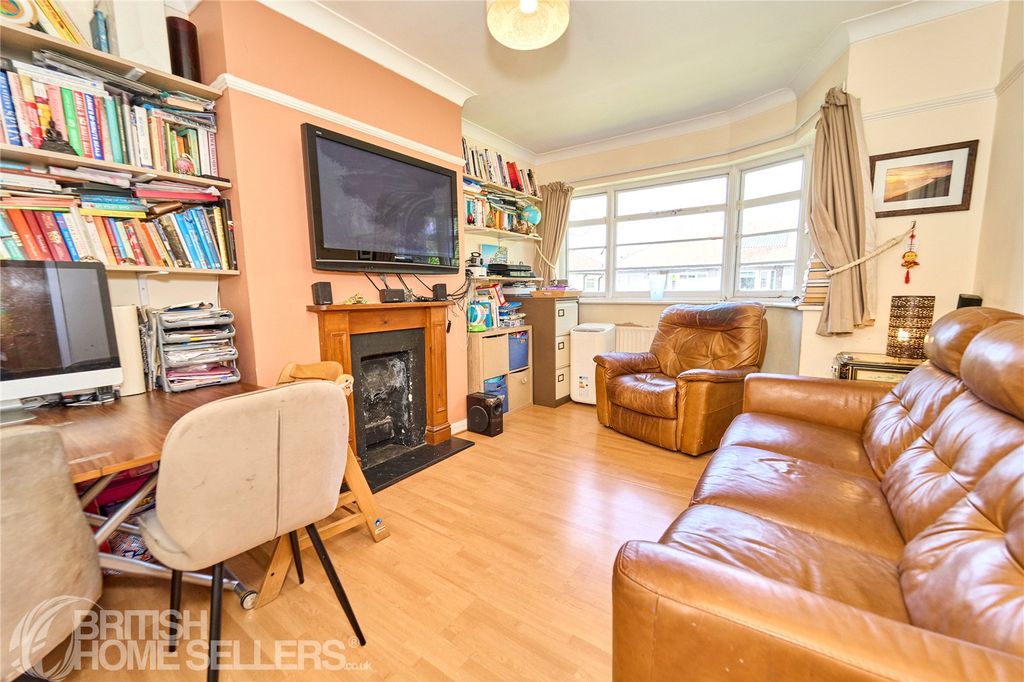Property photo 3 of 14 Picture No. 08
