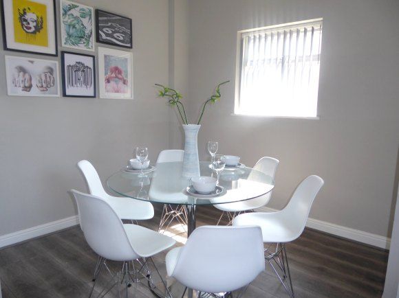 Property photo 2 of 7 Apt1 Dining