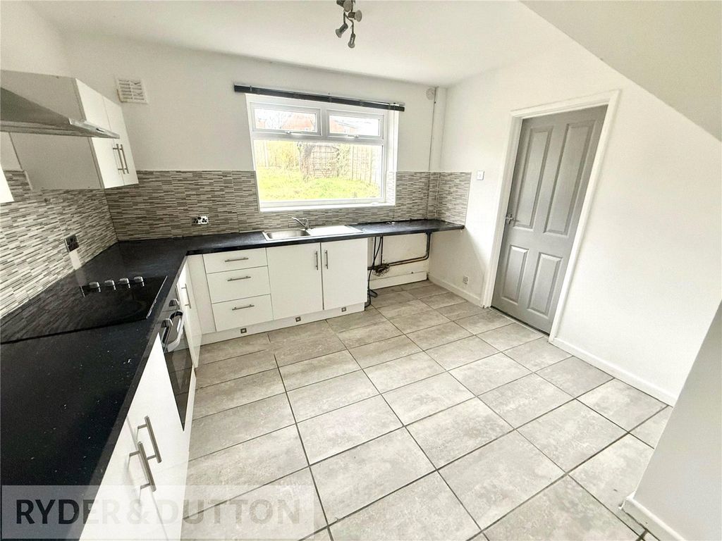 Property photo 1 of 19 Kitchen