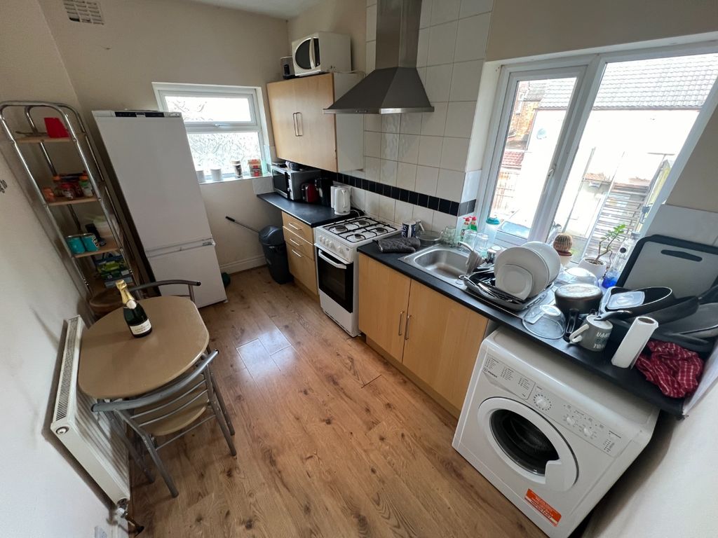 Property photo 1 of 4 3975480