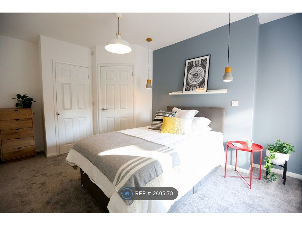 Property photo 2 of 9 £625 Pcm - All Bills Included - Taken