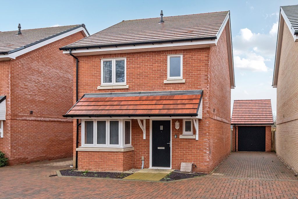 Property photo 1 of 16