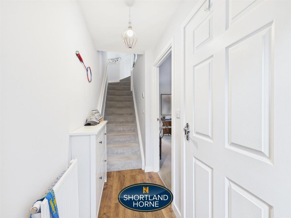 Property photo 2 of 13 Hallway