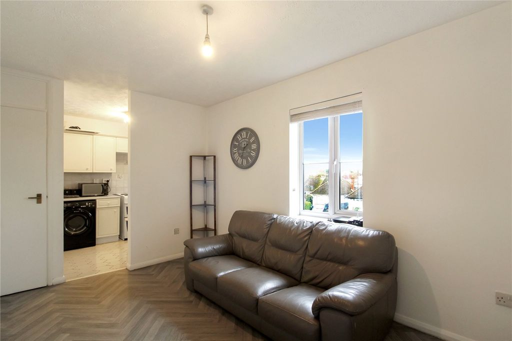 Property photo 2 of 8 Picture No. 07