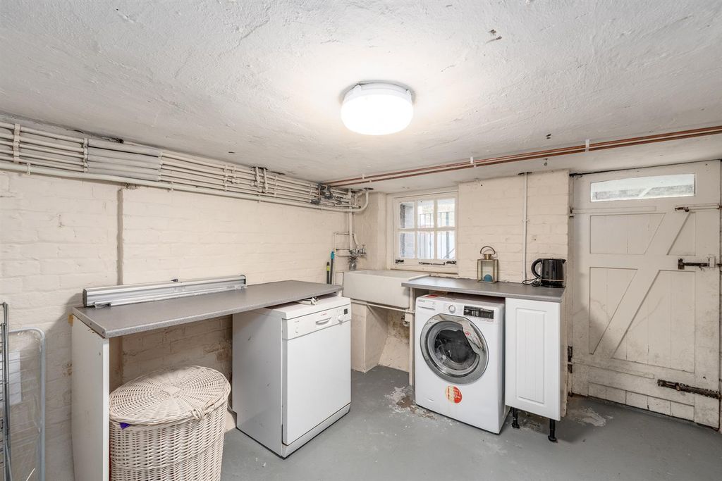 Additional image 28 of 6 bed semi-detached house for saleEast Ham Road, Littlehampton BN17