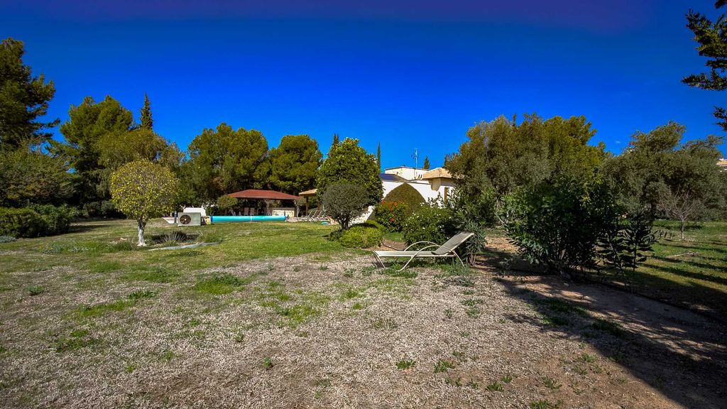 Property photo 2 of 4
