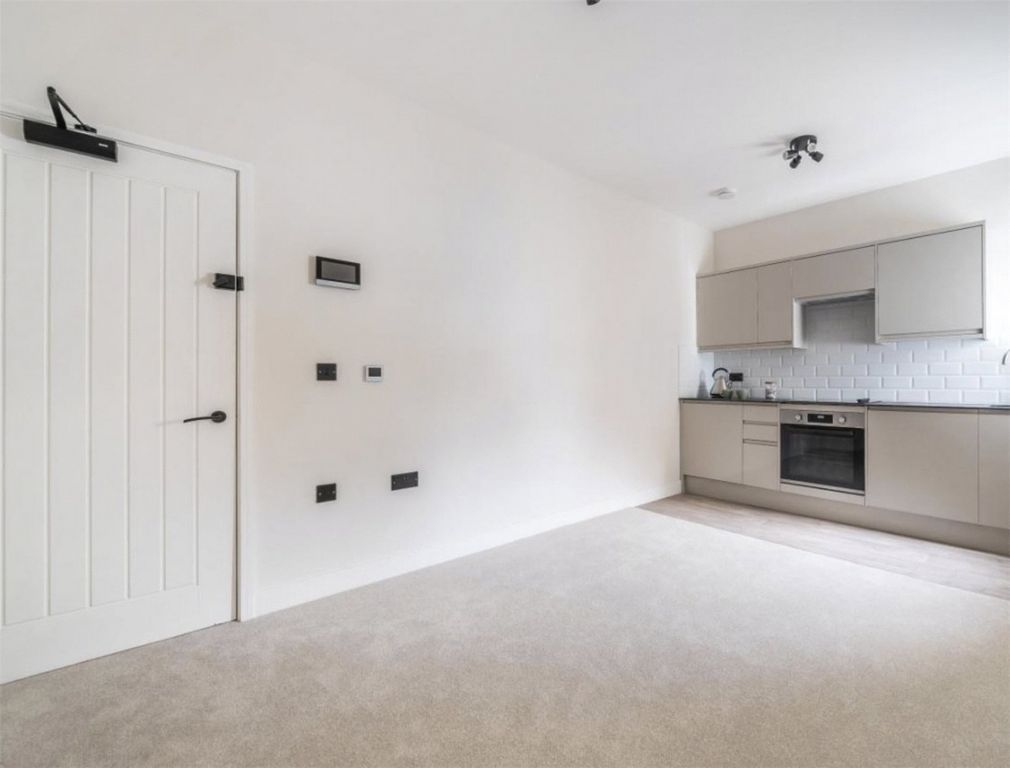 Property photo 1 of 5 Picture No. 06