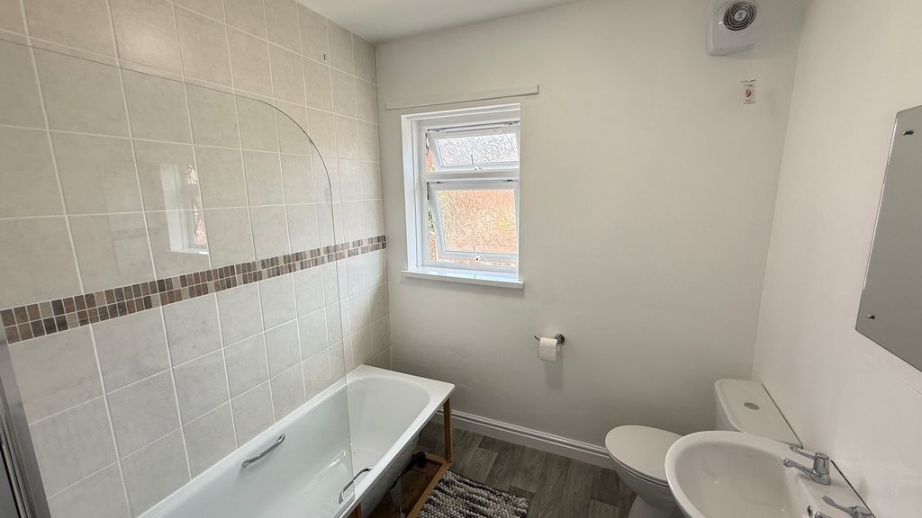 Property photo 3 of 5 Image