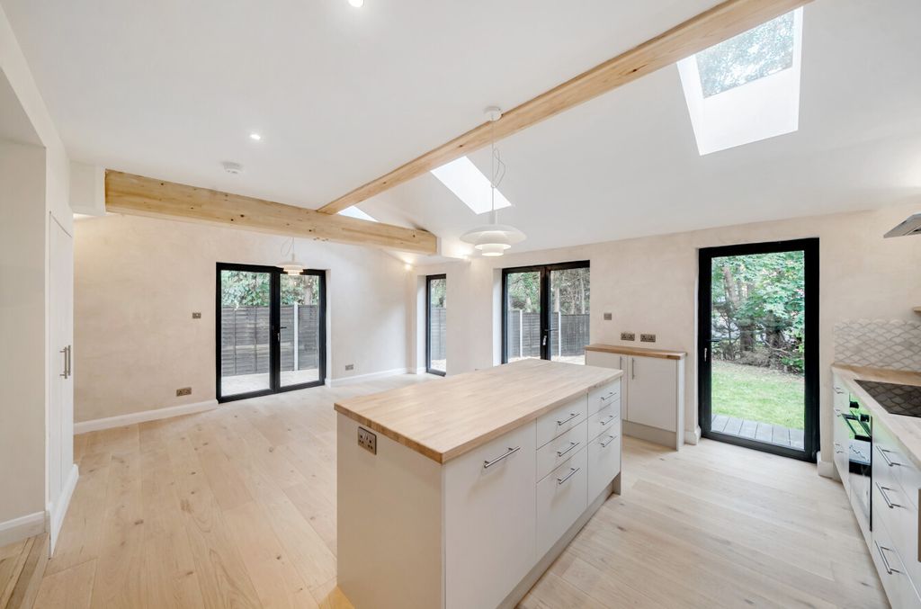 Property photo 3 of 20 1525886-15-6Ab4F4...