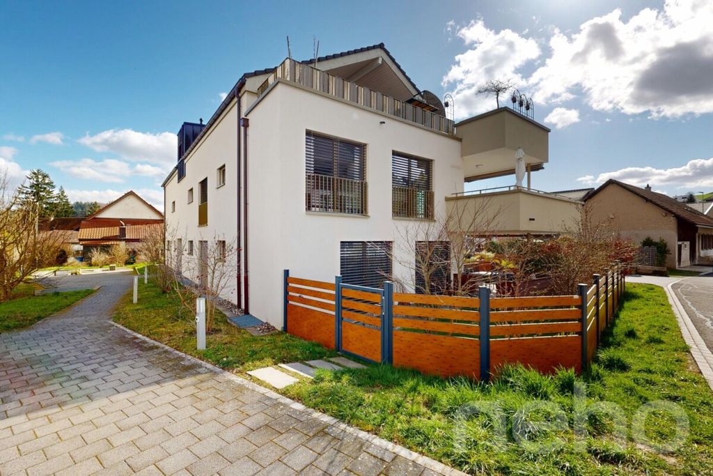 Property photo 3 of 12