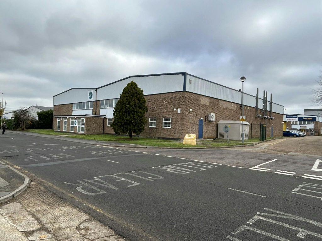 Property photo 1 of 4 Hoddesdon 2.Jpeg