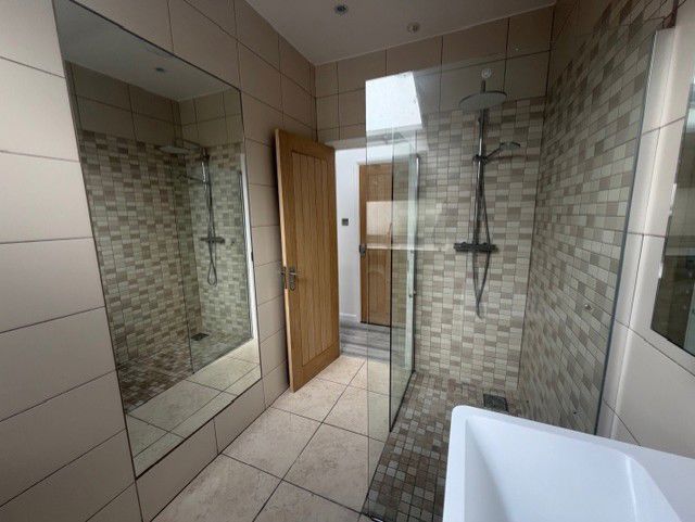 Property photo 3 of 26