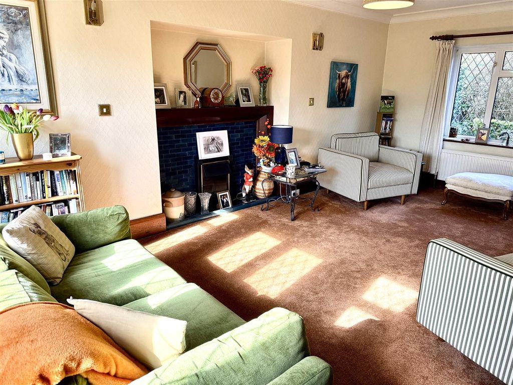 Property photo 3 of 11 For Sale By Aspire Residential | Pratton Avenue