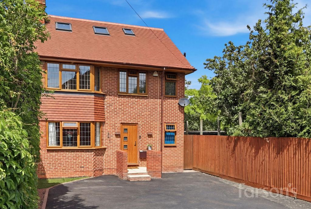 Property photo 1 of 23