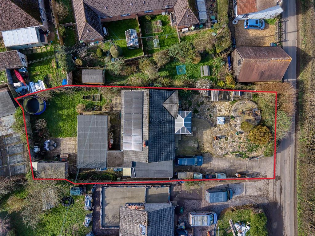 Property photo 2 of 11 Arial