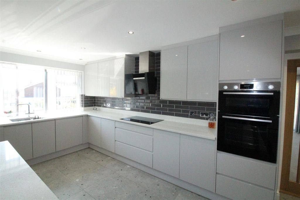 Property photo 2 of 18 Img_8889.Jpg