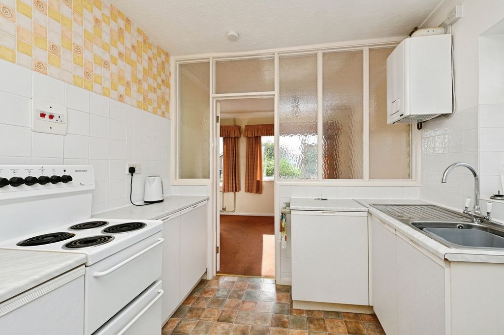 Property photo 3 of 17 Photo