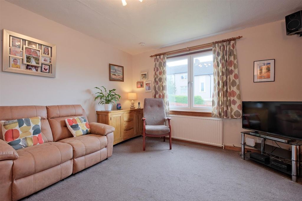 Property photo 3 of 26