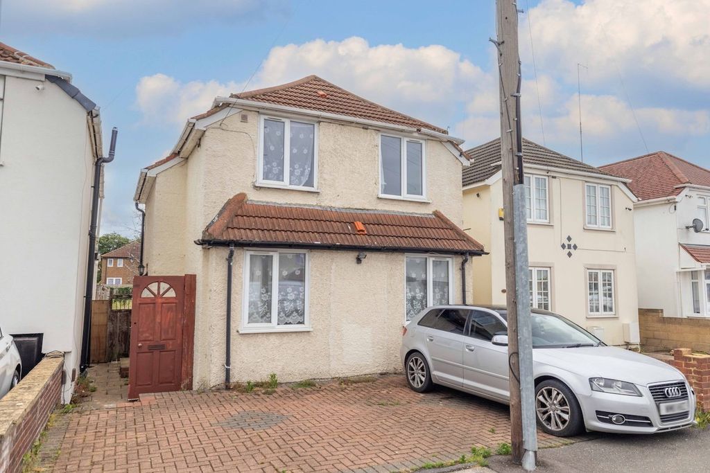 Property photo 1 of 11