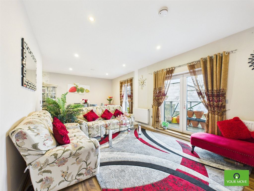 Property photo 2 of 25 Living Area