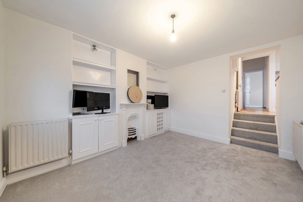 Property photo 2 of 11 1530042-4-1A11245...