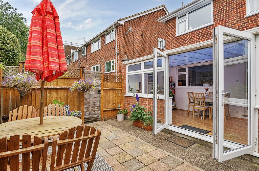 Property photo 3 of 19 1329683-5-6888B82...