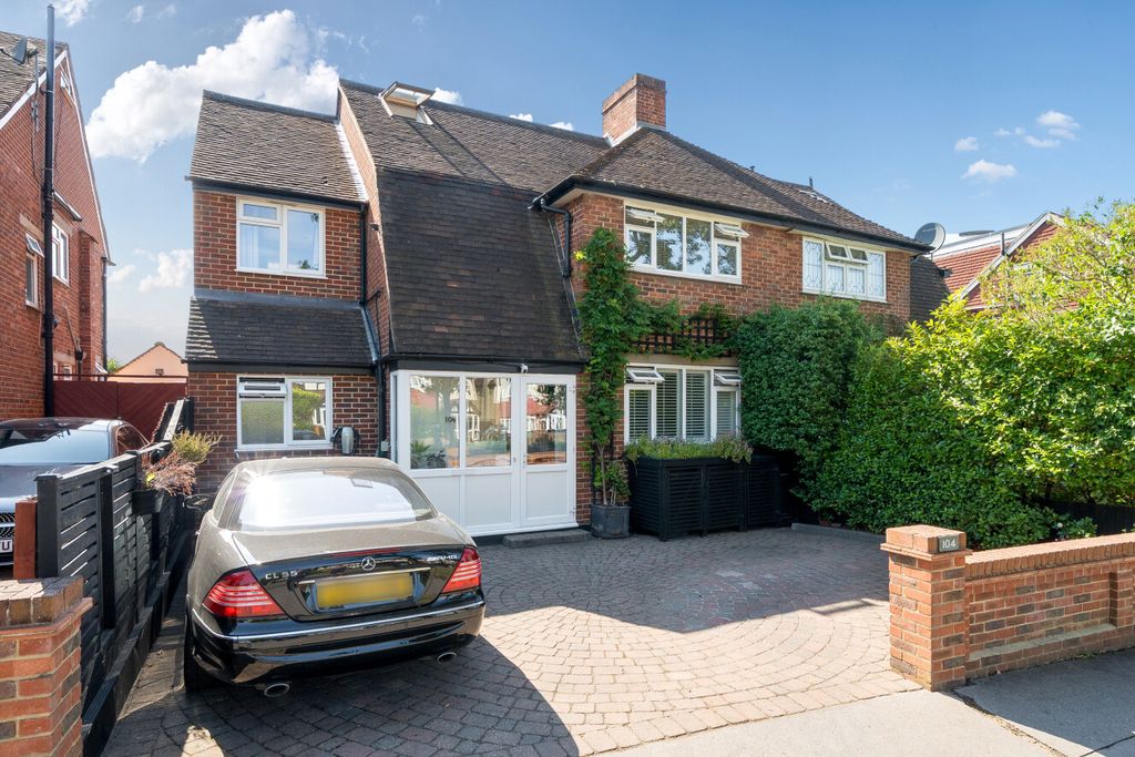 Property photo 1 of 28 2-6A423c9dc91c1-1...