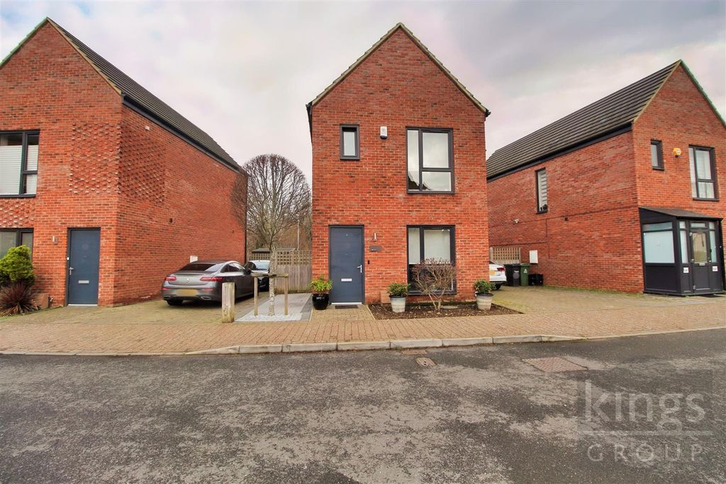 Property photo 1 of 15 Front