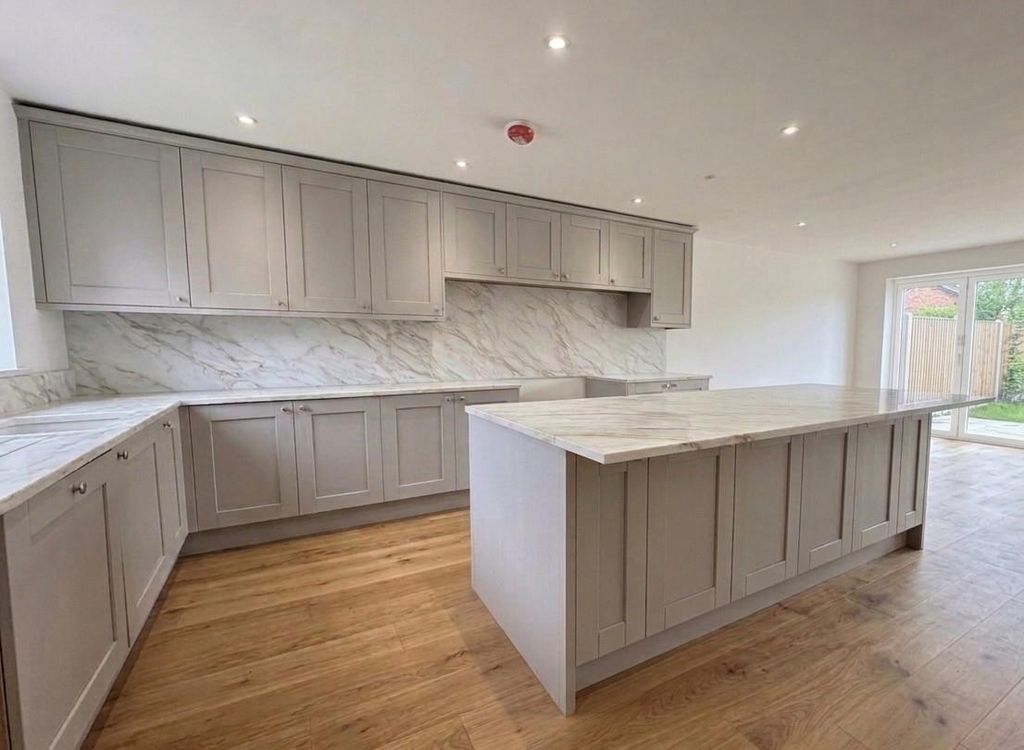 Property photo 2 of 5 4.Jpg