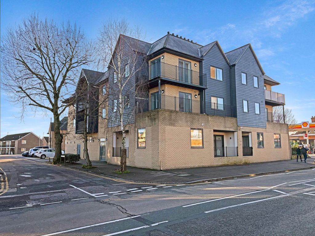 Property photo 1 of 11