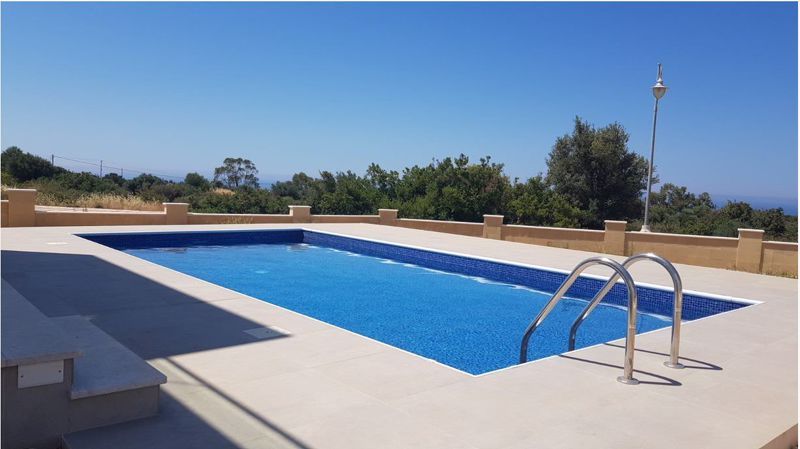 Property photo 2 of 10 Swimming Pool