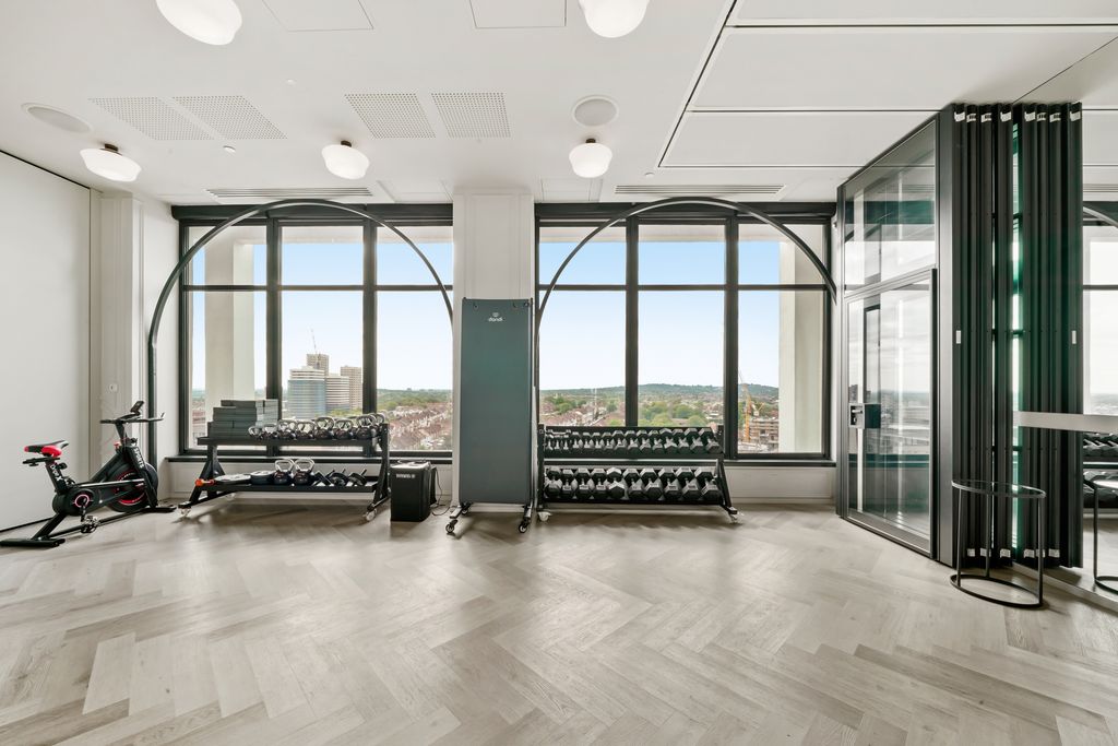 Property photo 3 of 12