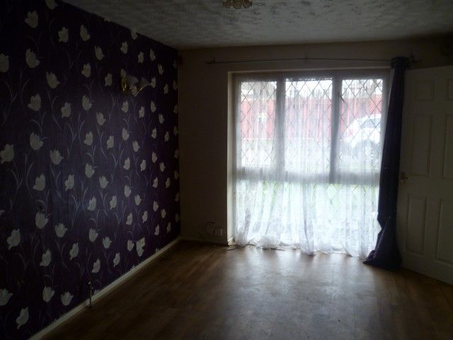 Property photo 3 of 8 Photo 3