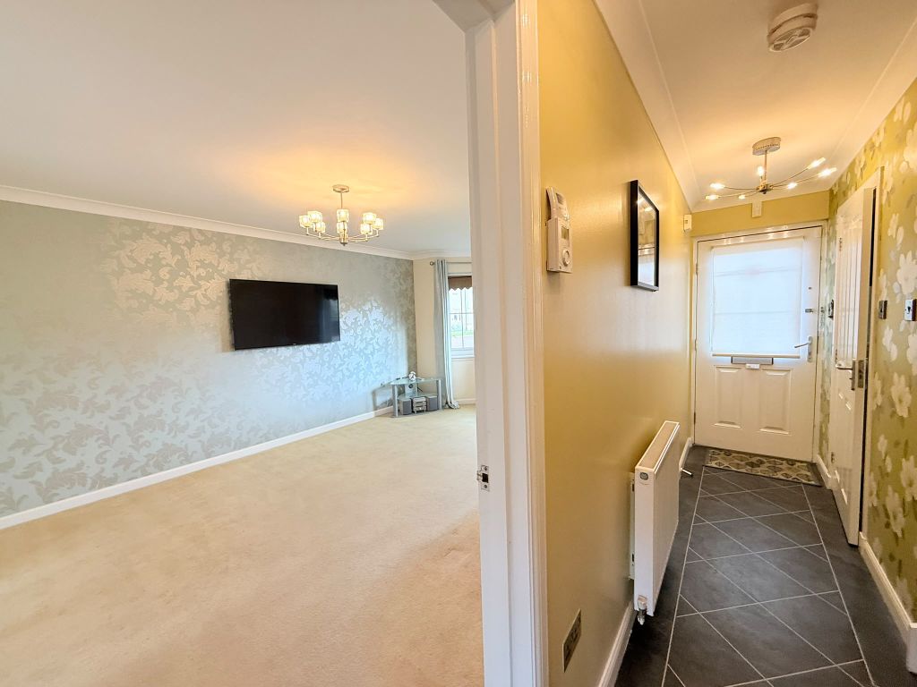 Property photo 2 of 37