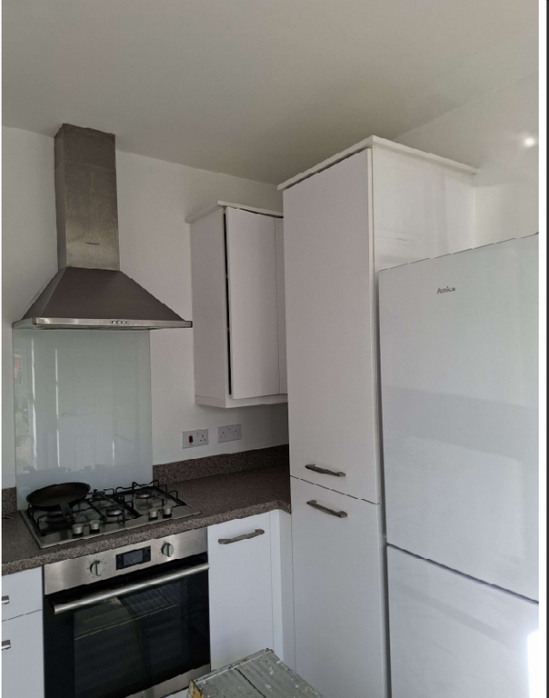 Property photo 3 of 5 Kitchen