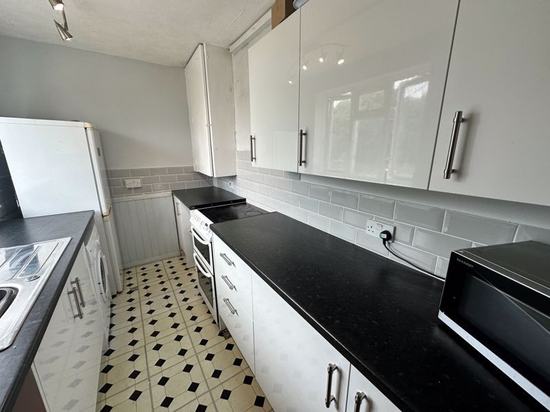 Property photo 3 of 10 Photo 5