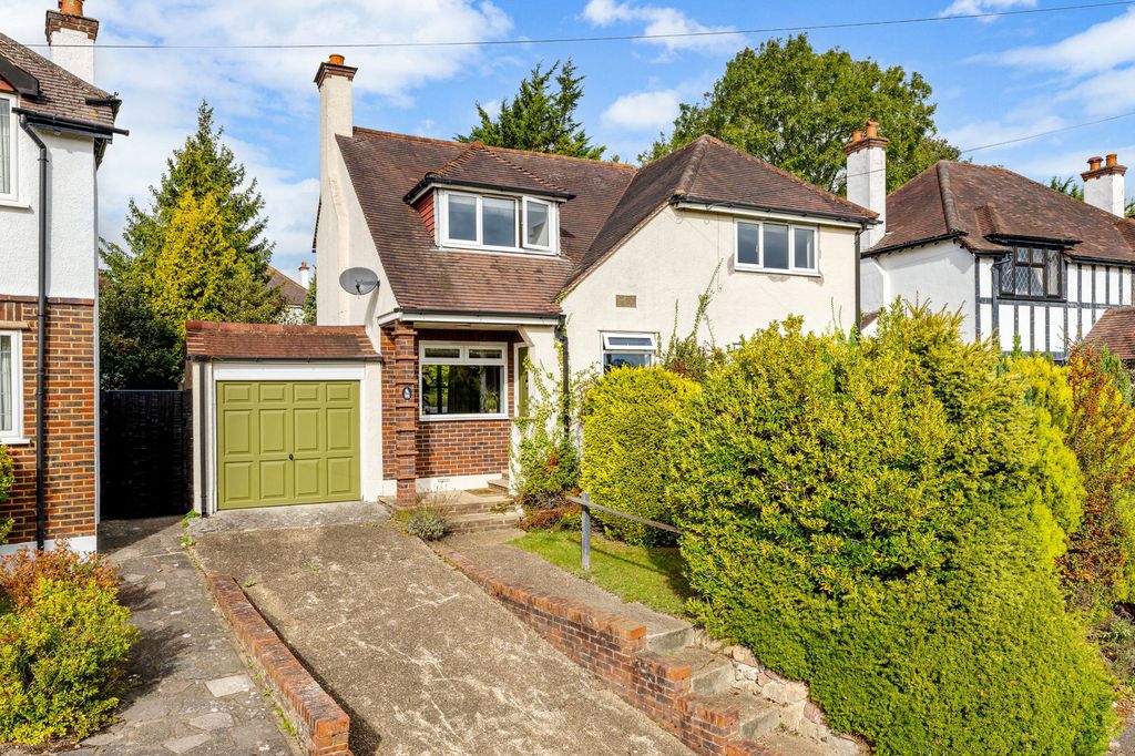 Property photo 2 of 26