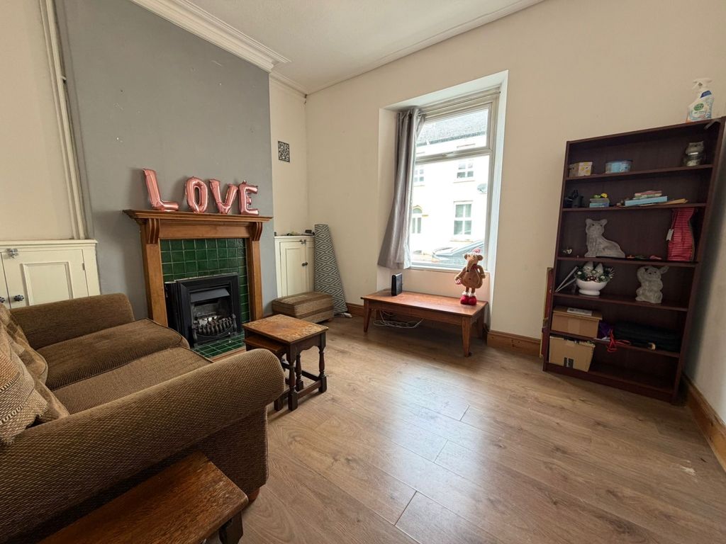 Property photo 1 of 8 3c62Ec0c-F316-4A35-80B1-E79B4803d8c3