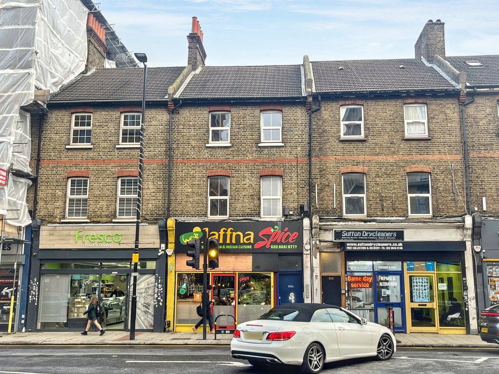 Property photo 1 of 25 304A High Street, Sutton, Surrey, Sm1 1Pq