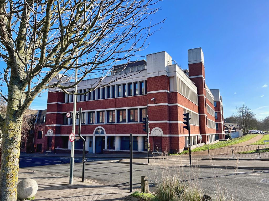 Property photo 1 of 19 Photo 0