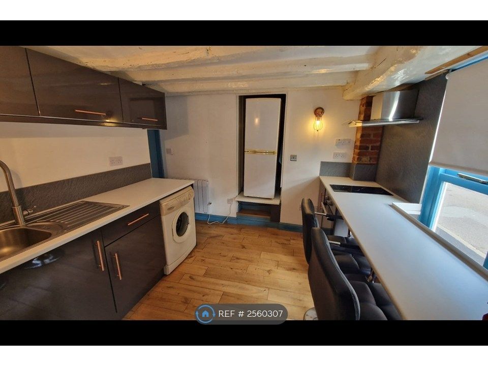 Property photo 3 of 5