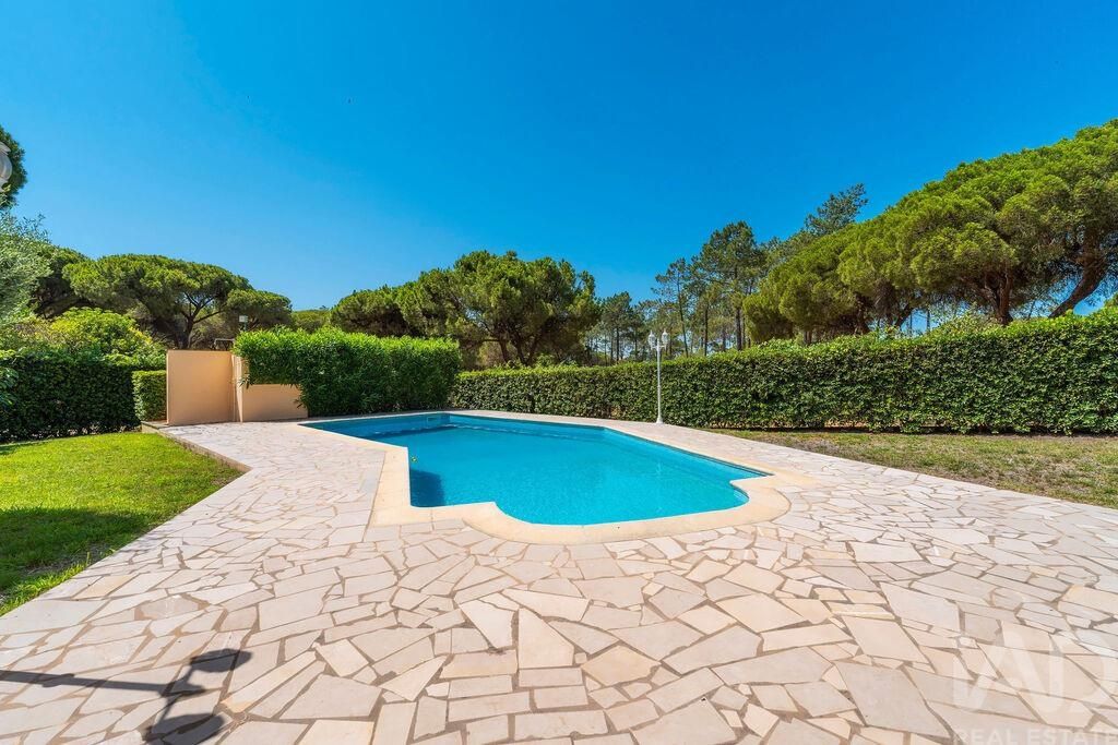 Property photo 3 of 26