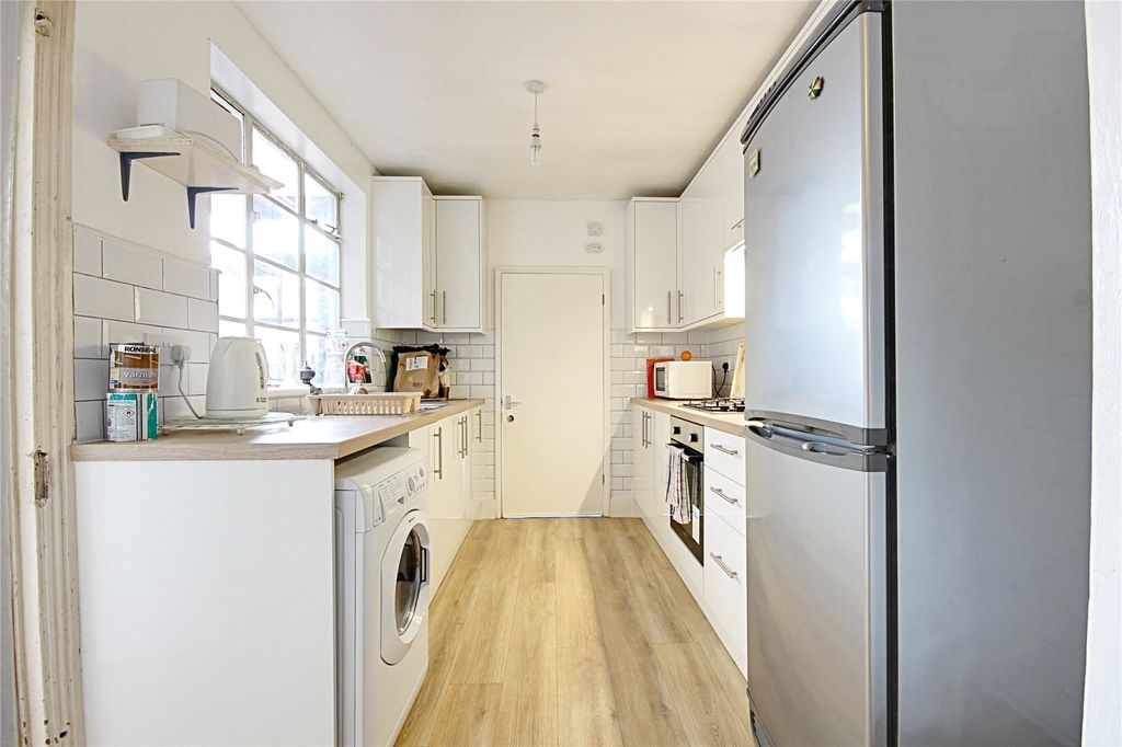 Property photo 2 of 11 Picture No. 09