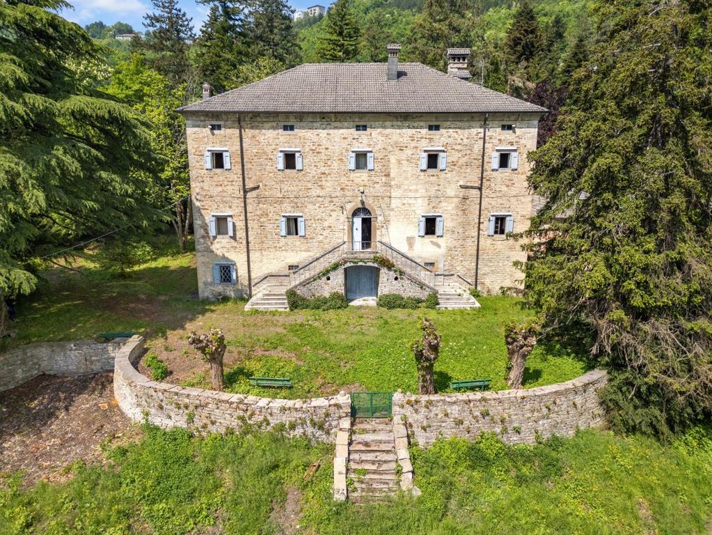 Property photo 1 of 20