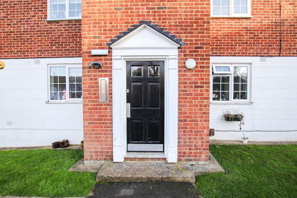 Property photo 3 of 13