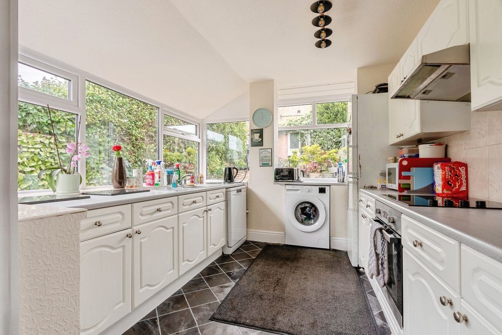 Property photo 3 of 17 Photo