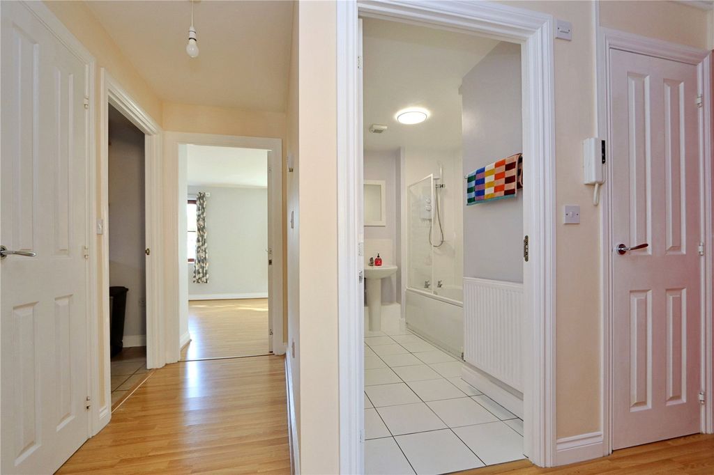 Property photo 2 of 12 Picture No. 06